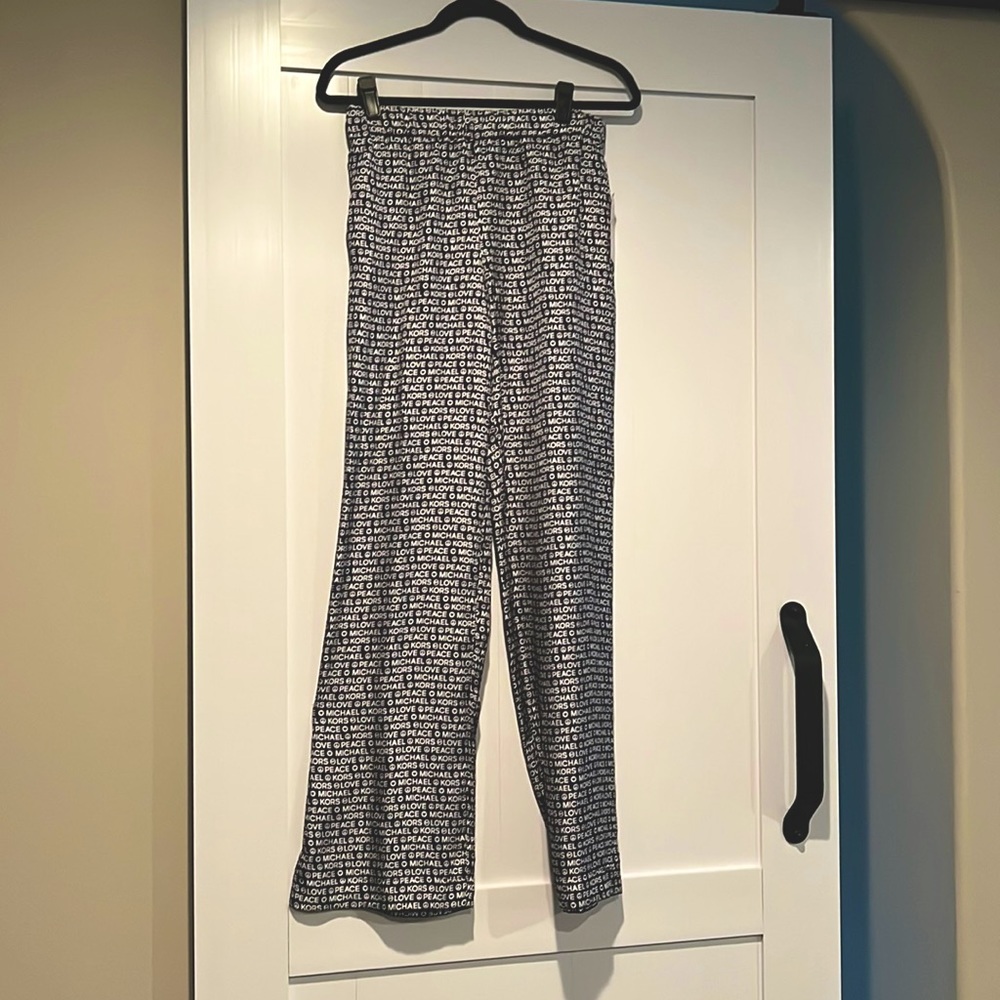 NEW Michael Kors wide leg Navy/White Silk Pants (size S)